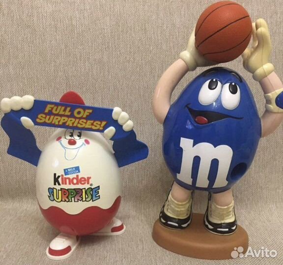 Большой киндер сюрприз