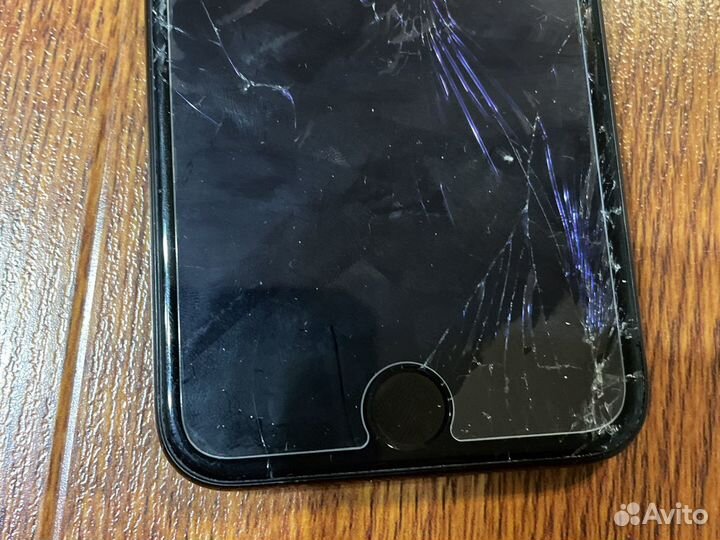iPhone 7, 32 ГБ