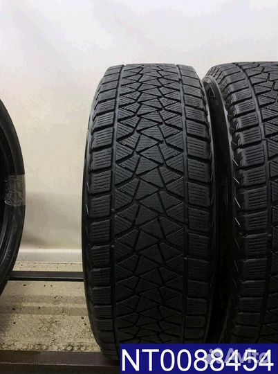 Bridgestone Blizzak DM-V2 225/65 R17 97U