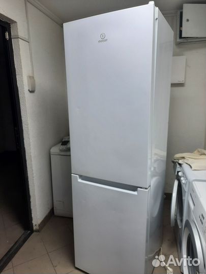 Холодильник indesit no frost