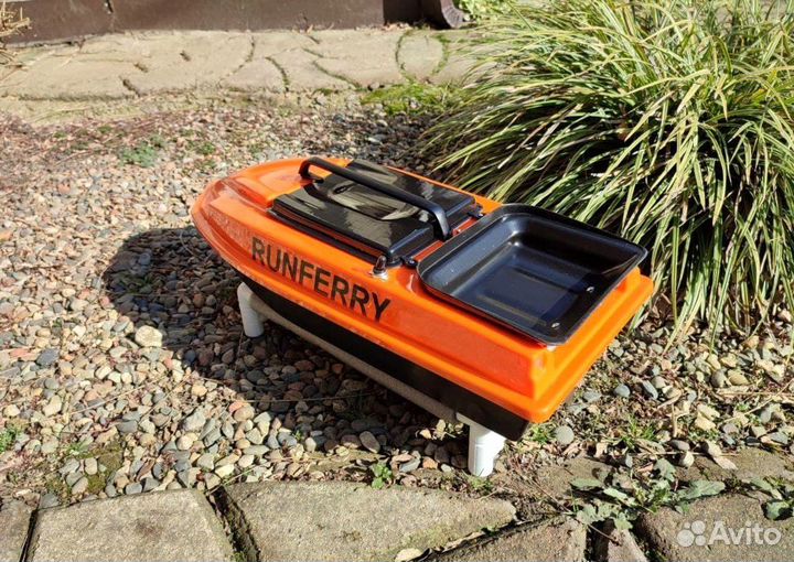 Прикормочный карповый кораблик Ранферри Atom