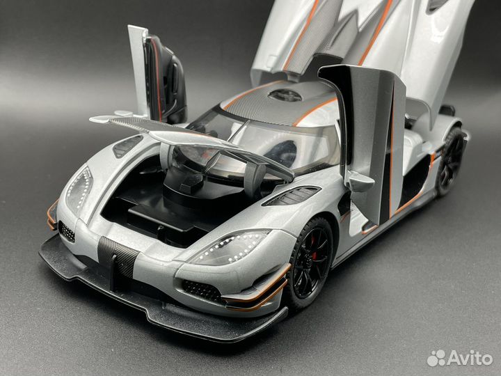 Модель автомобиля Koenigsegg One:1 металл 1:24