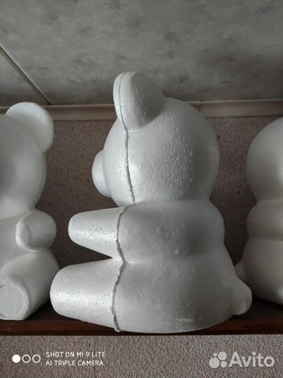 Медведь из пенопласта