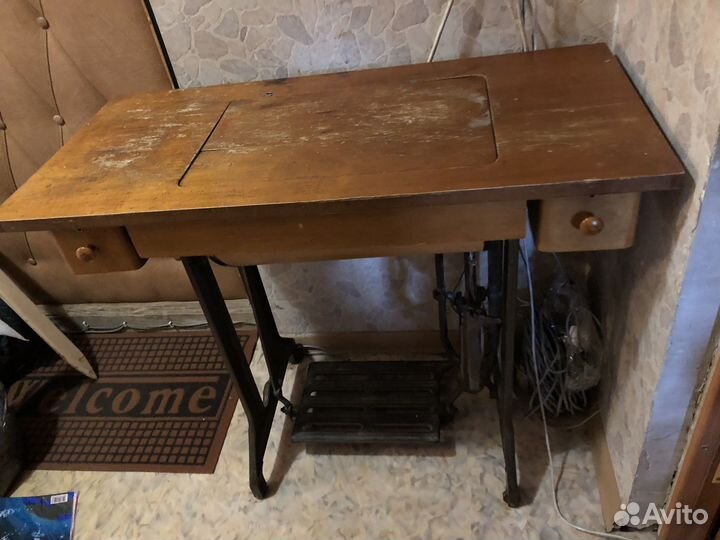 Швейная машина Подольск ножная