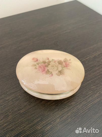 Винтажная шкатулка из алебастра Италия торг
