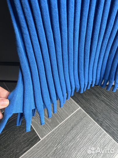 Платье в рубчик миди