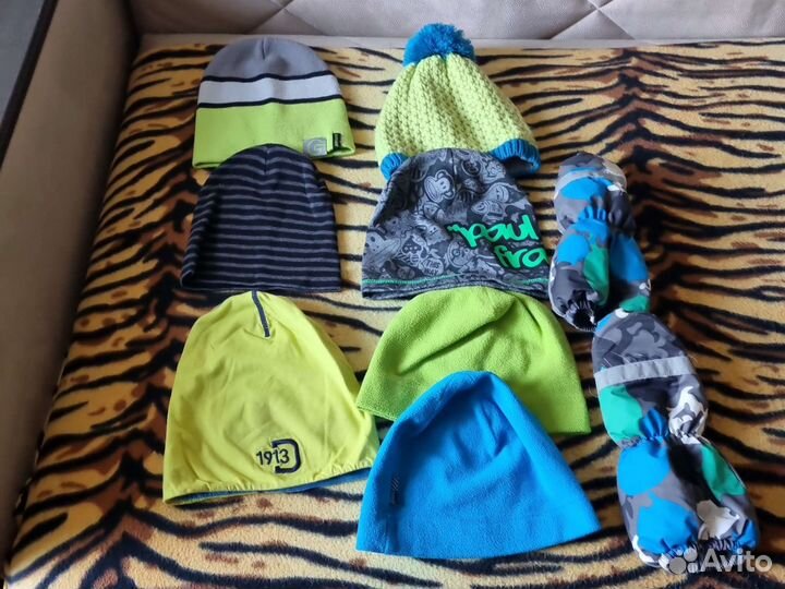Шапка для мальчика. 100. Тёплые варежки