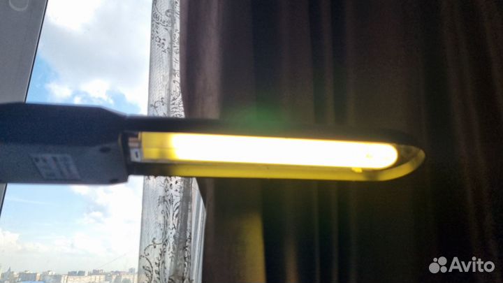 Лампа настольная, на кушетку