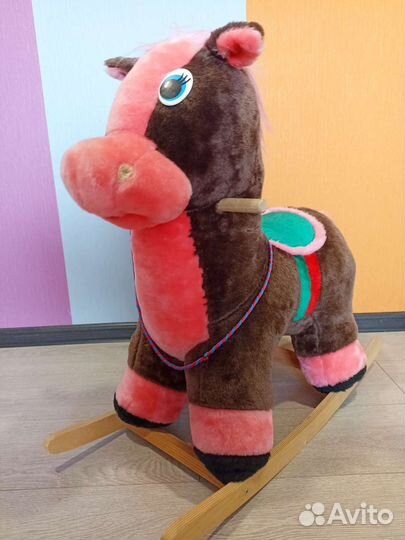 Детская качалка лошадь