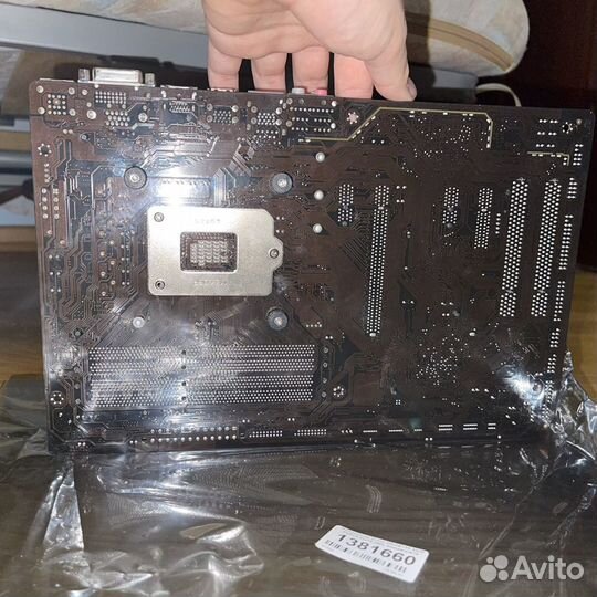 Продам материнскую плату gigabyte S1151 GA-Z170 HD