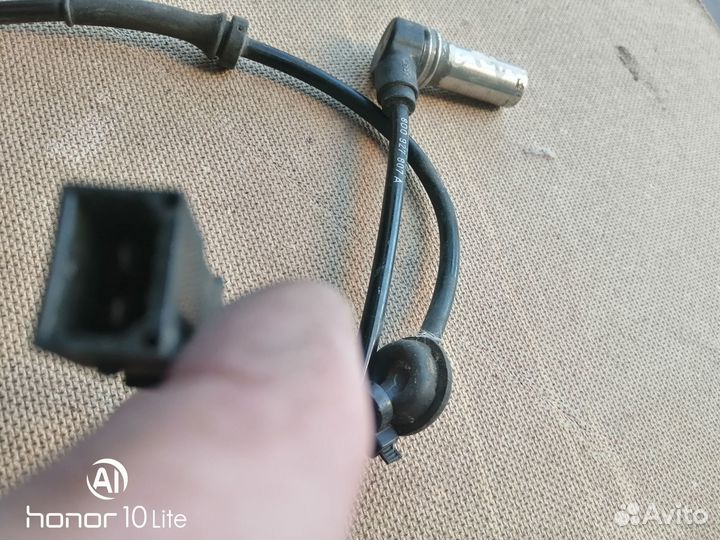 Ауди А4 датчик ABS