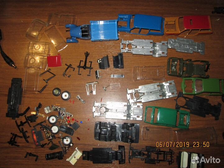 Запчасти на модели СССР, на фото не все