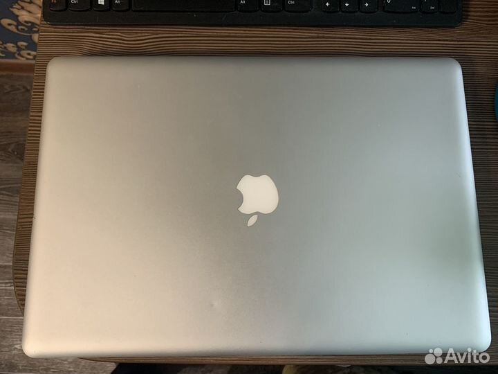 MacBook Pro 17 8gb/128ssd/Sonoma