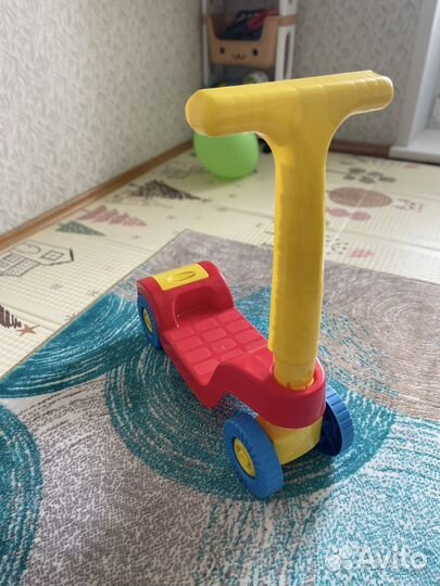 Самокат игрушечный