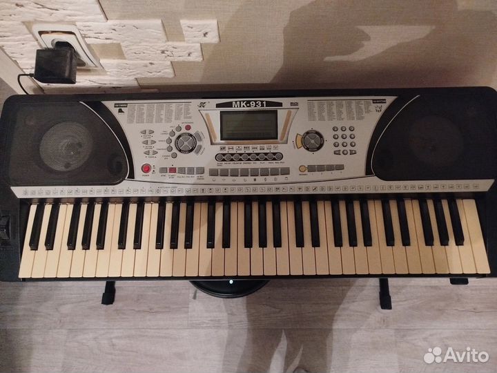 Синтезатор