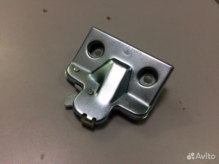 Замок багажника новый Нексия Nexia