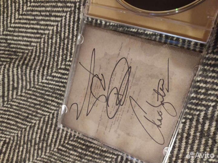 Диск Enter Shikari с автографами