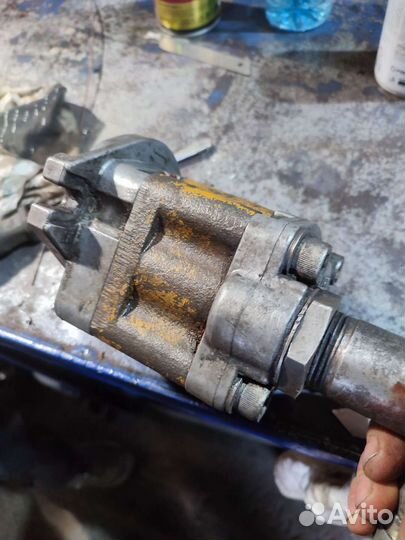 Насос от манипулятора unic