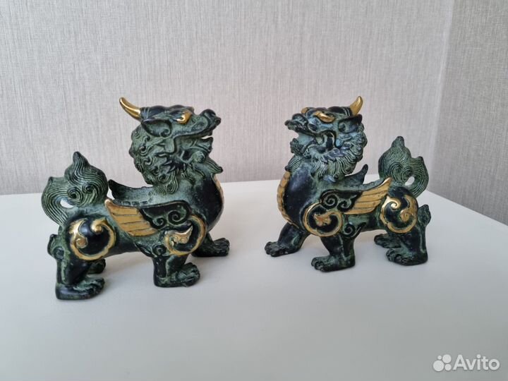 Мифические драконы (собаки) китай