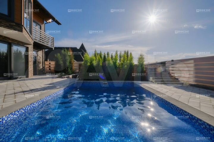 Дом 400 м² на участке 10 сот.