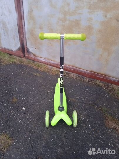 Самокат детский трехколесный