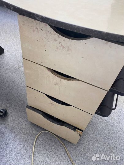 Стол для маникюра