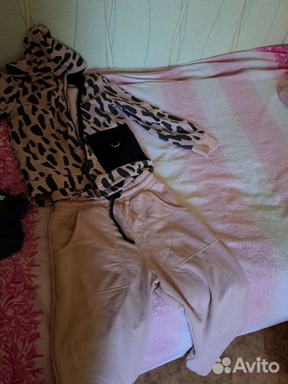 Костюм спортивный 146см