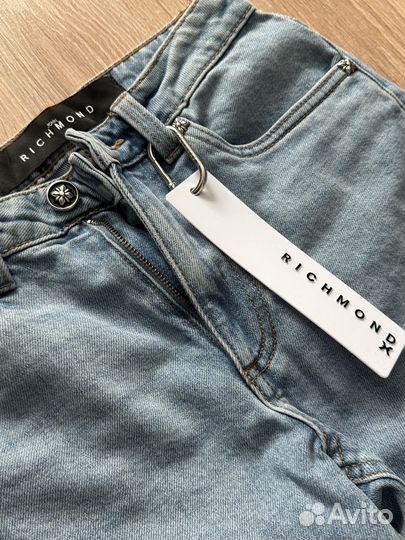 Новые джинсы richmond