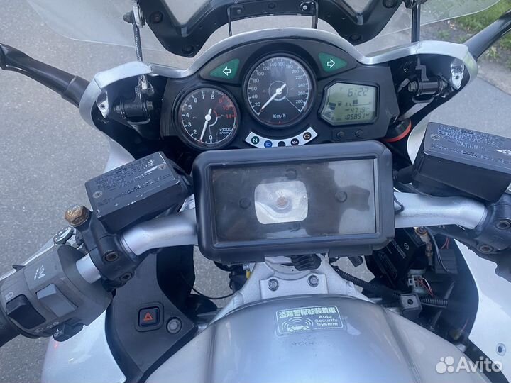 Yamaha FJR1300, 2000