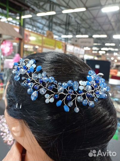 Веточка в прическу