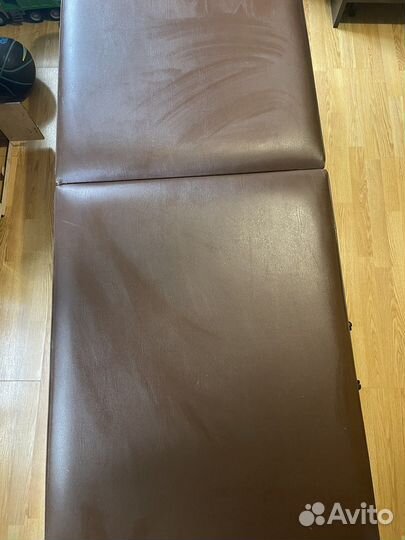 Массажный стол