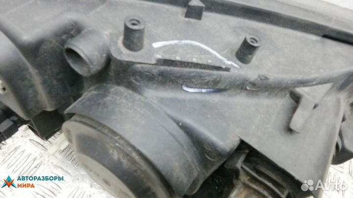 Фара левая Dacia Sandero 2 2015