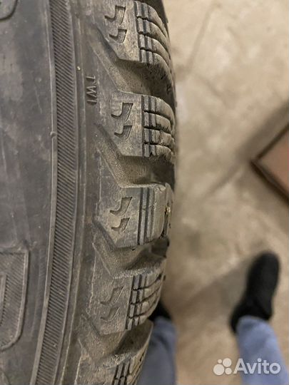 Nokian Tyres Hakkapeliitta 5 215/50 R17