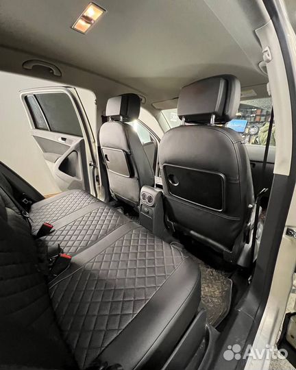 Авточехлы из экокожи Volkswagen Tiguan