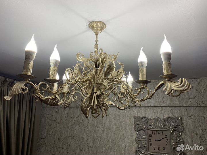 Люстра кованая ручной работы