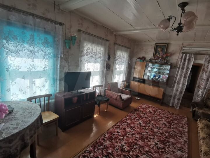 Дом 64 м² на участке 60 сот.