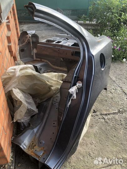 Левое крыло и задняя часть лансер 10