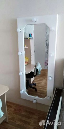 Зеркало с подсветкой