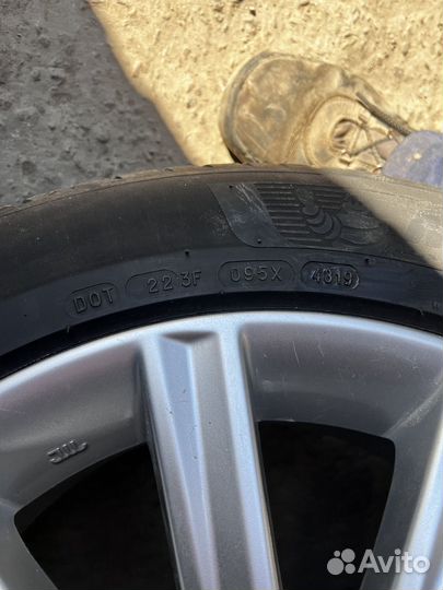 Michelin Primacy 4 215/55 R17