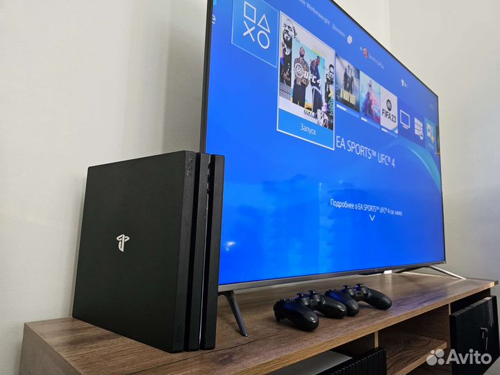 Sony PS4 Pro + UFC, FIFA, NFS