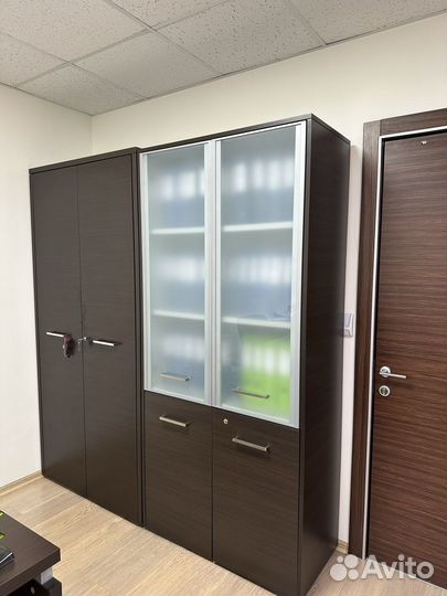 Офисная мебель стол шкаф ресепшен