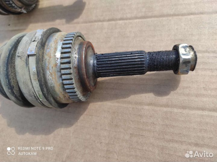 Приводной вал Geely Emgrand ec7