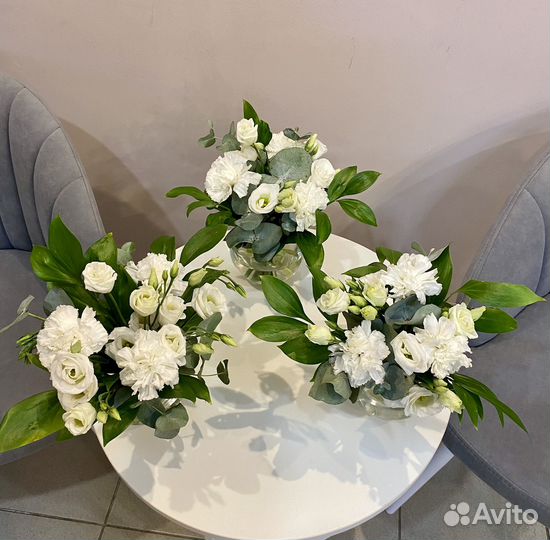 Композиции из живых цветов для свадебного стола