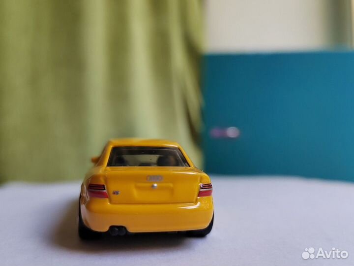 Hot Wheels Audi S4 Quattro