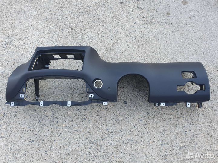 Нижняя часть торпедо для Mercedes W221