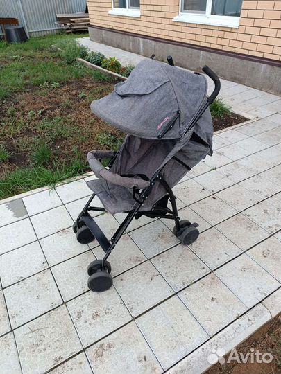 Прогулочная коляска трость Rich Family