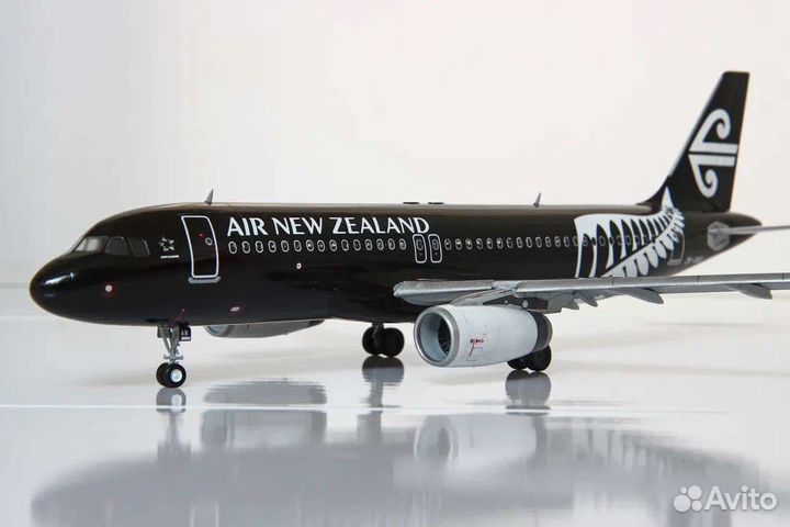 Модель самолета Airbus 320