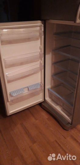 Продам холодильник рабочий бу Индезит