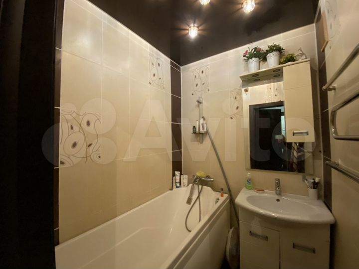 2-к. квартира, 70 м², 9/10 эт.