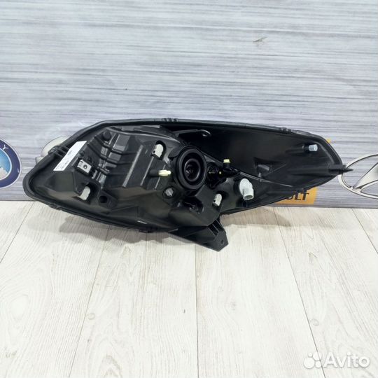 Фара Renault sandero Прав